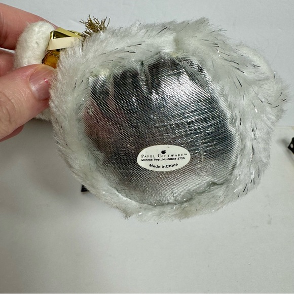 NWT. Beautiful Santa Ornament. Adorable Santa wearing silver quilted outfit - Picture 8 of 11